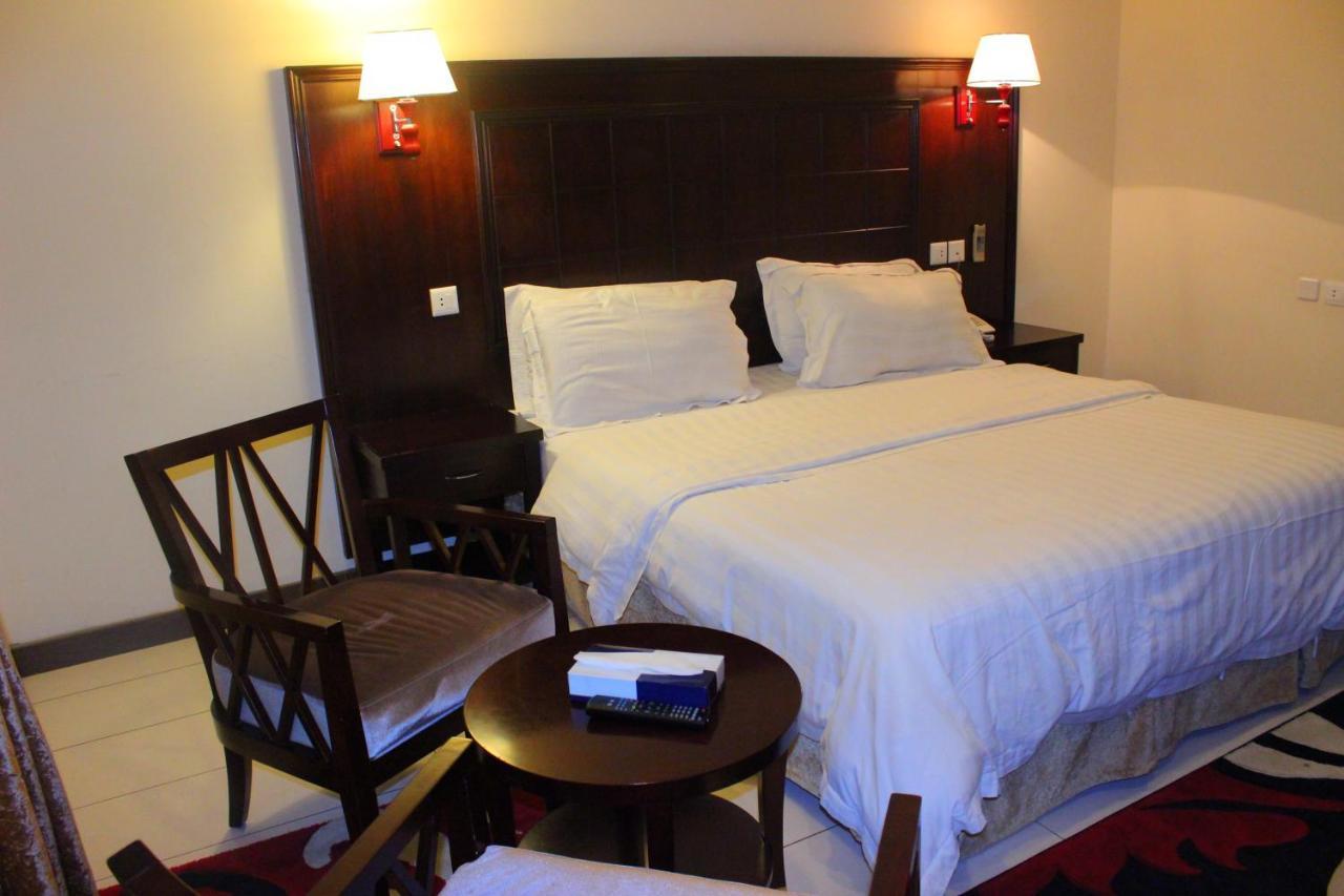 Al Harira Al Motamaiza Furnished Apartment เจดดาห์ ภายนอก รูปภาพ